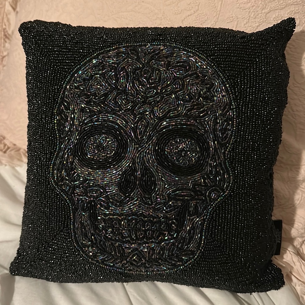 Spooky beaded Halloween decor